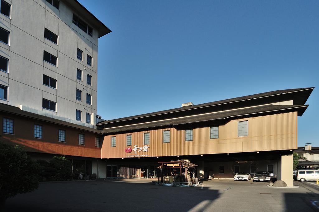 Hananoyu Sendai Exterior photo